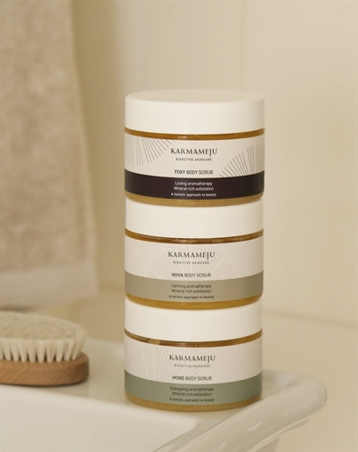 Karmameju - More Salt Body Scrub - 300 ml.